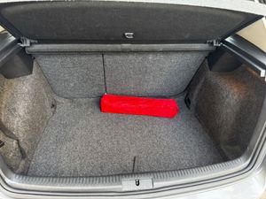 Volkswagen Golf 1.6 TDI 105cv BlueMotion  - Foto 10