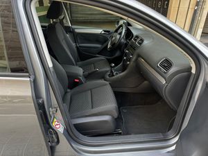 Volkswagen Golf 1.6 TDI 105cv BlueMotion  - Foto 24