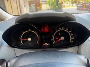 Ford Fiesta 1.4 TDCi Ambiente  - Foto 22