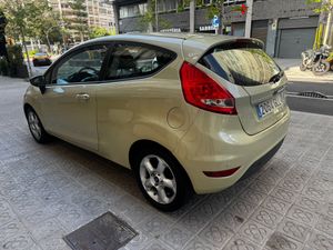 Ford Fiesta 1.4 TDCi Ambiente  - Foto 8