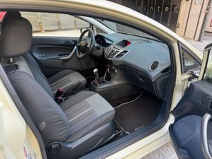 Ford Fiesta 1.4 TDCi Ambiente  - Foto 24