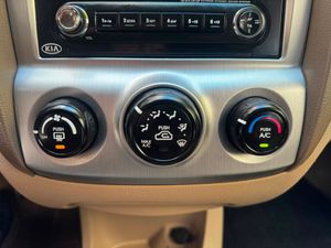 Kia Sportage 2.0 DOHC LX 4x2  - Foto 19