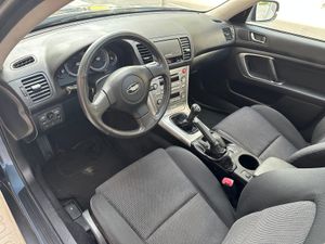 Subaru Outback 2.5  - Foto 13