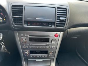 Subaru Outback 2.5  - Foto 17