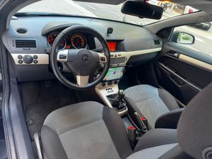 Opel Astra GTC 1.7 CDTi Sport  - Foto 17