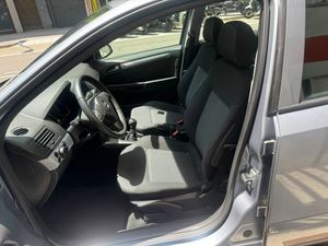 Opel Astra 1.6 Enjoy  - Foto 18