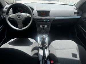 Opel Astra 1.6 Enjoy  - Foto 13