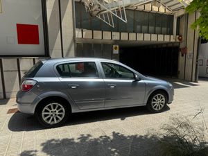 Opel Astra 1.6 Enjoy  - Foto 5