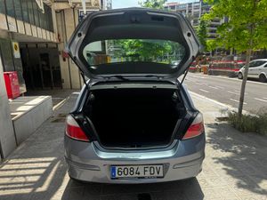 Opel Astra 1.6 Enjoy  - Foto 9