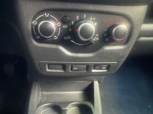 Dacia Dokker Essential 1.6 75kW 100CV GLP 18  - Foto 19