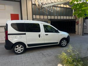 Dacia Dokker Essential 1.6 75kW 100CV GLP 18  - Foto 7