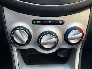 Hyundai i10 1.1 Style  - Foto 24