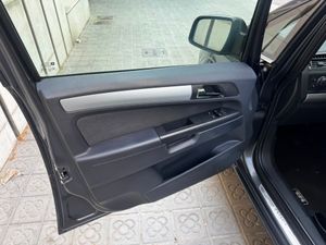 Opel Zafira 1.7 CDTi 111 Years  - Foto 18