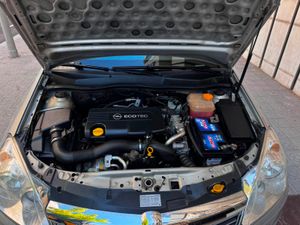 Opel Astra 1.7 CDTi Edition  - Foto 31