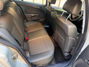 Opel Astra 1.7 CDTi Edition  - Foto 26