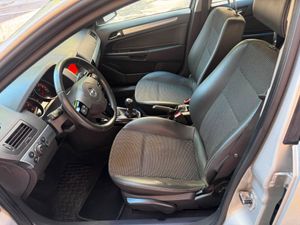 Opel Astra 1.7 CDTi Edition  - Foto 17