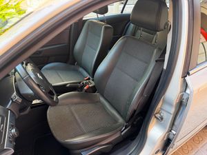 Opel Astra 1.7 CDTi Edition  - Foto 16
