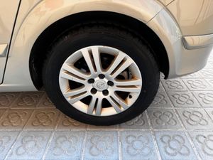 Opel Astra 1.7 CDTi Edition  - Foto 10
