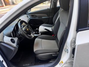 Chevrolet Cruze 2.0 VCDi 16V LS+ AA  - Foto 18