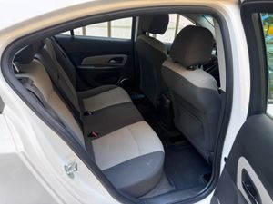 Chevrolet Cruze 2.0 VCDi 16V LS+ AA  - Foto 27