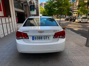 Chevrolet Cruze 2.0 VCDi 16V LS+ AA  - Foto 8