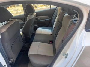 Chevrolet Cruze 2.0 VCDi 16V LS+ AA  - Foto 13