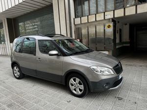 Skoda Roomster 1.6 TDi CR 90cv Elegance  - Foto 4