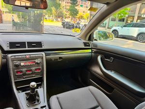Audi A4 2 2.0  - Foto 24