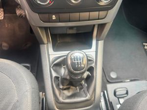 Skoda Yeti 1.2 TSI Ambition  - Foto 20