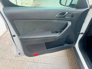 Skoda Yeti 1.2 TSI Ambition  - Foto 15