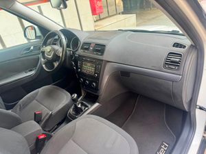 Skoda Yeti 1.2 TSI Ambition  - Foto 27