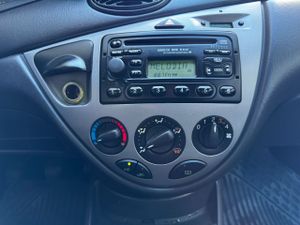 Ford Focus 1.6 TREND  - Foto 14
