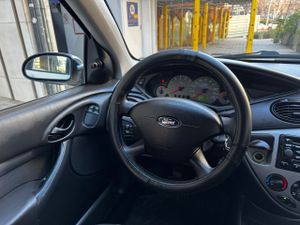 Ford Focus 1.6 TREND  - Foto 16