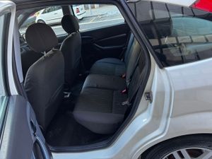 Ford Focus 1.6 TREND  - Foto 10