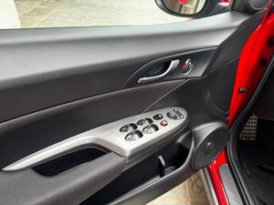 Honda Civic 1.4 iVTEC Sport  - Foto 16