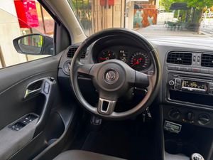Volkswagen Polo 1.6 TDI 90cv Advance  - Foto 24