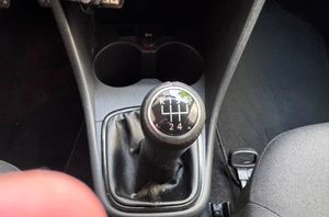 Volkswagen Polo 1.6 TDI 90cv Advance  - Foto 21