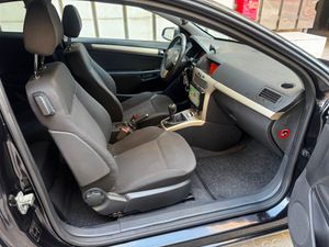 Opel Astra GTC 1.7 CDTi Sport  - Foto 25