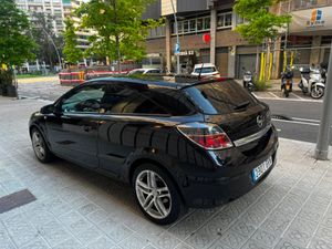 Opel Astra GTC 1.7 CDTi Sport  - Foto 8