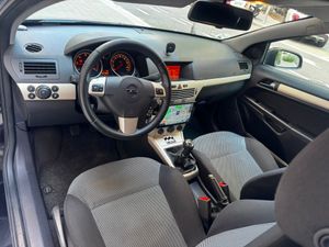 Opel Astra GTC 1.7 CDTi Sport  - Foto 17