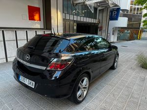 Opel Astra GTC 1.7 CDTi Sport  - Foto 6
