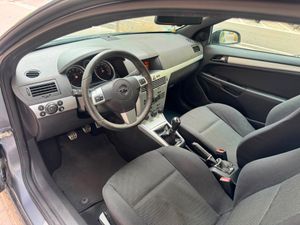 Opel Astra GTC 1.6 16v Sport  - Foto 19