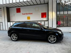 Opel Astra GTC 1.7 CDTi Sport  - Foto 5