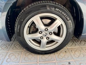 Honda Accord 2.2 i-CTDi Executive Piel  - Foto 13