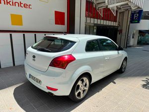 Kia ProCeed 1.4 CVVT Concept  - Foto 9