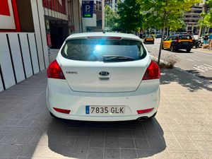 Kia ProCeed 1.4 CVVT Concept  - Foto 10