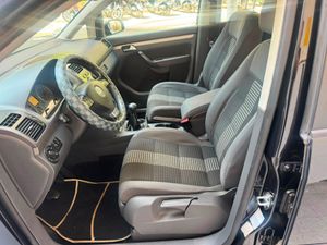 Volkswagen Touran 1.9 TDI 105 Edition  - Foto 18