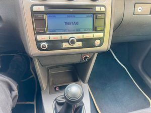 Volkswagen Touran 1.9 TDI 105 Edition  - Foto 24