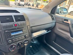 Volkswagen Polo 1.4 Advance 80cv  - Foto 16