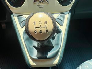 Ford Ka Urban 1.2 Duratec Auto-Start-Stop  - Foto 19